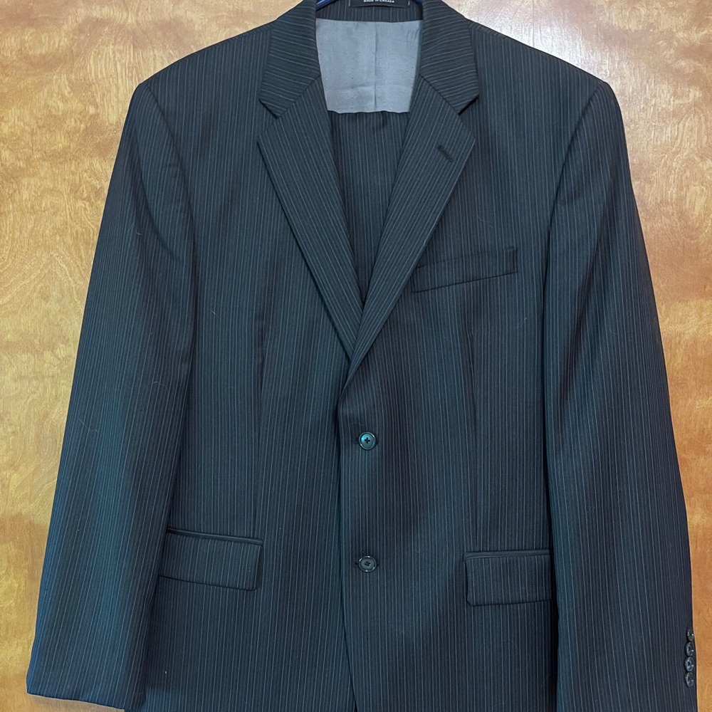 Calvin Klein Full Wool Suit (blazer and pants) - Picture 2 of 16